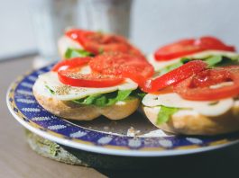 Przekąski podczas lekcji w domu